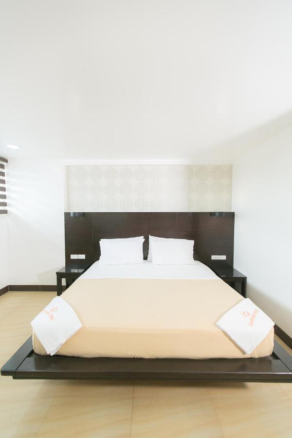 Sun Garden Hotel Tarlac Zewnętrze zdjęcie