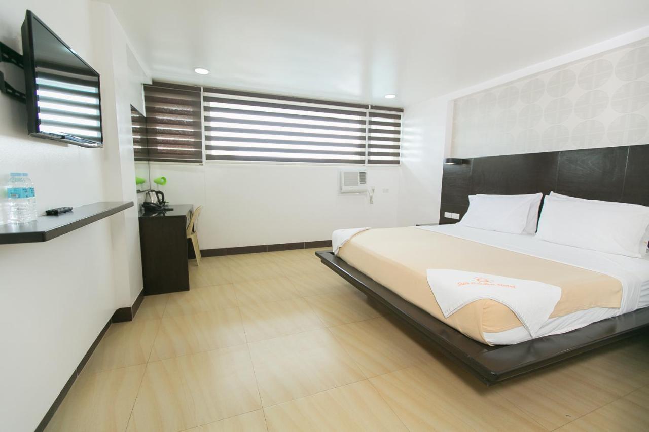 Sun Garden Hotel Tarlac Zewnętrze zdjęcie